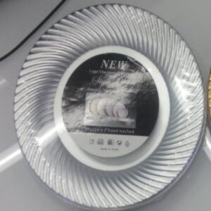 9" SILVER PLASTIC PLATE W/SWIRL DESIGN